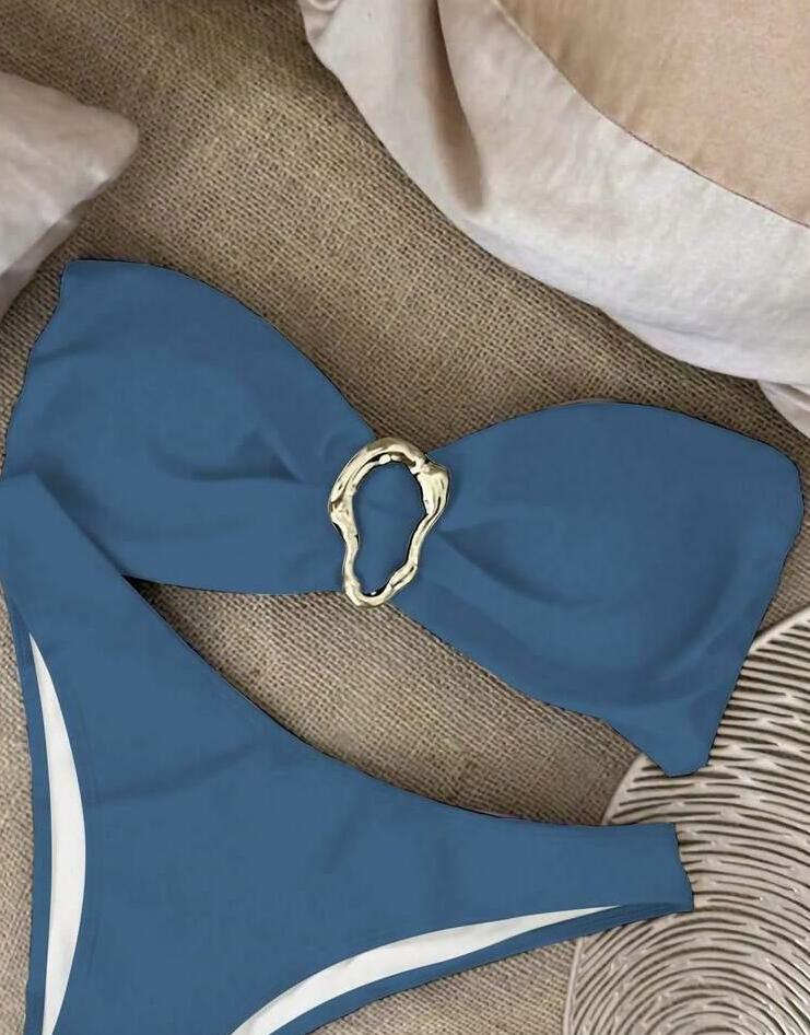 niebieska góra od bikini 
