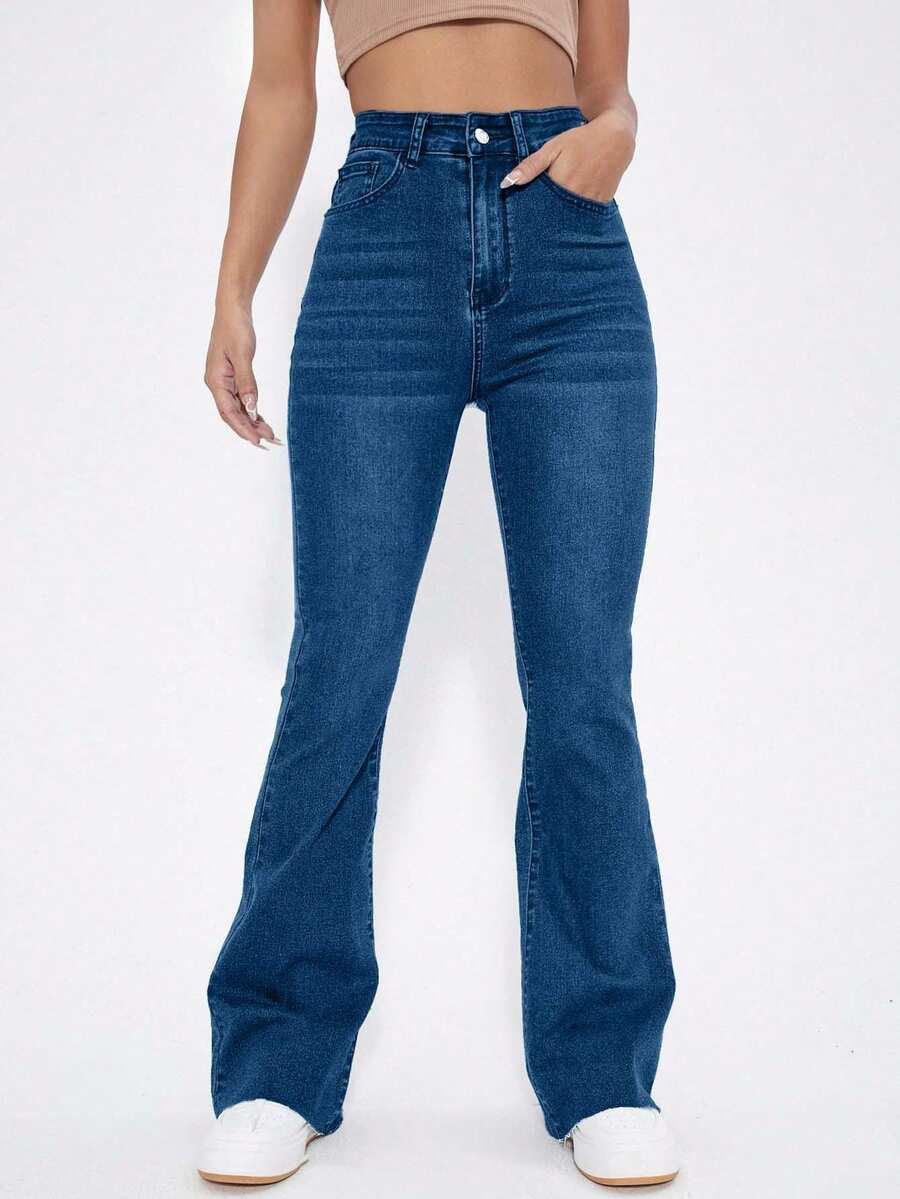 niebieskie spodnie jeans dzwony
