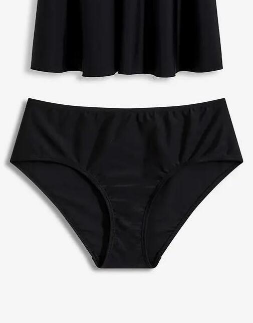 czarny dół od bikini 