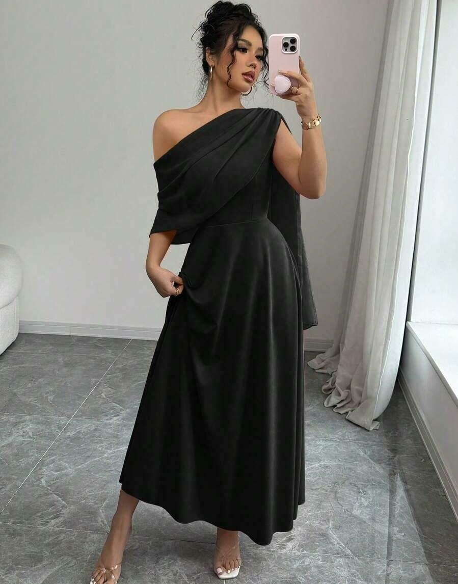 CZARNA MAXI SUKIENKA