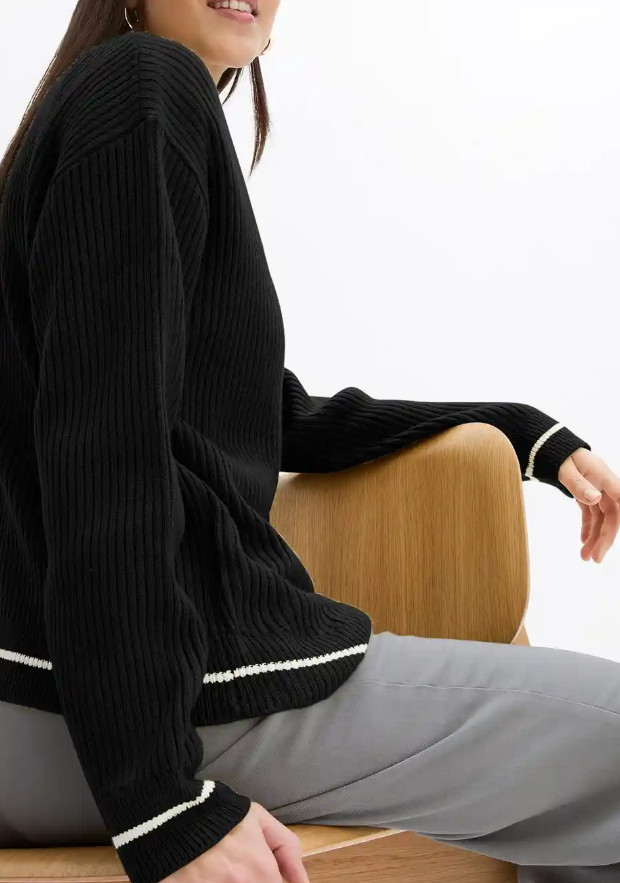 SWETER KARDIGAN GUZIKI