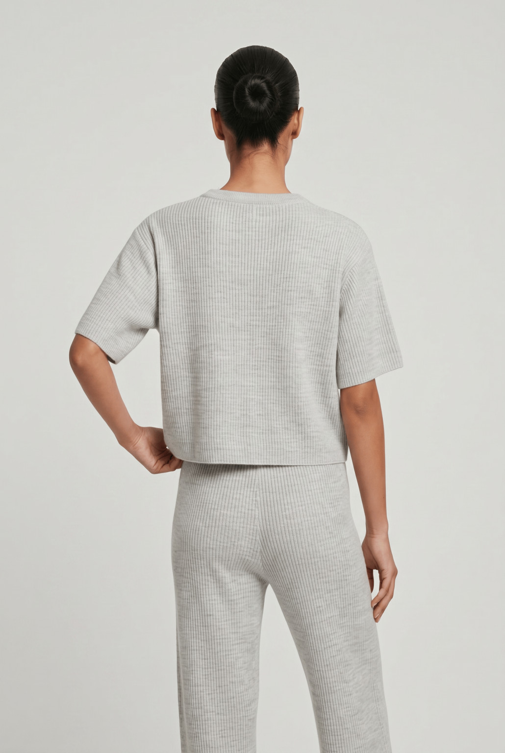 sweter z krótkim rękawem guziki