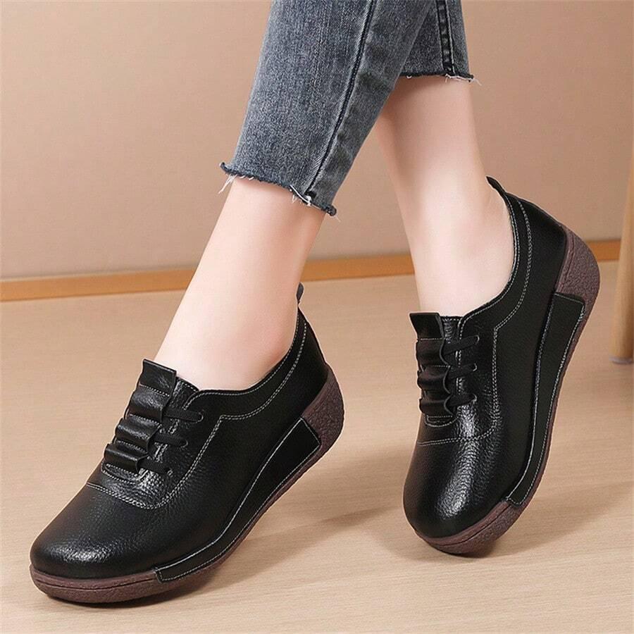 czarne buty sportowe