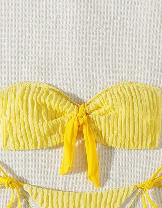 żółta góra od bikini