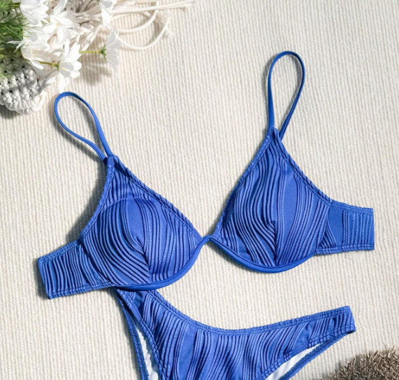 góra od bikini marszcenia