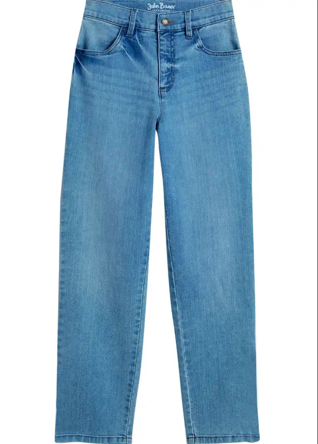 niebieskie spodnie jeans