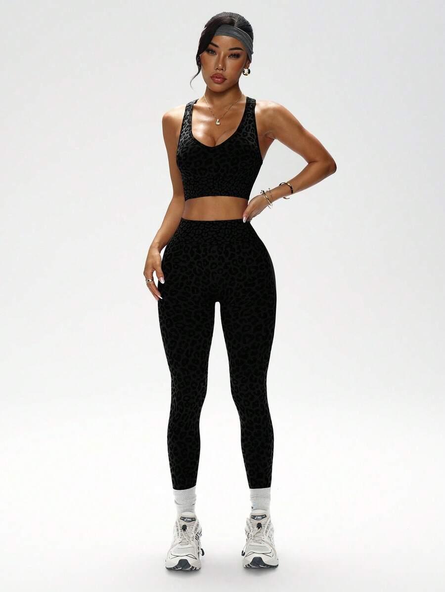 czarny top sportowy legginsy komplet