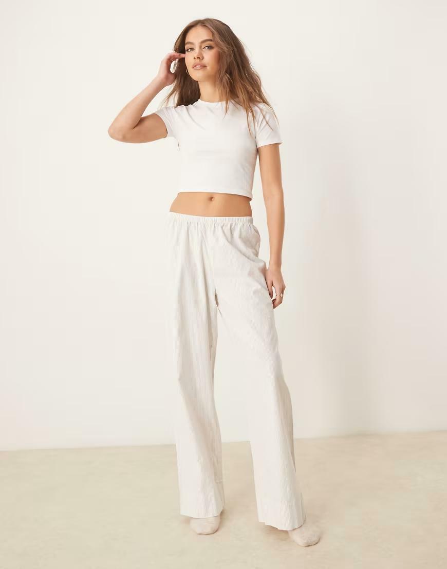 BIAŁY TOP BASIC