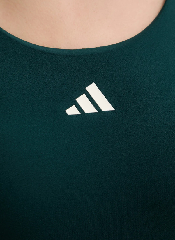 zielony top sportowy logo