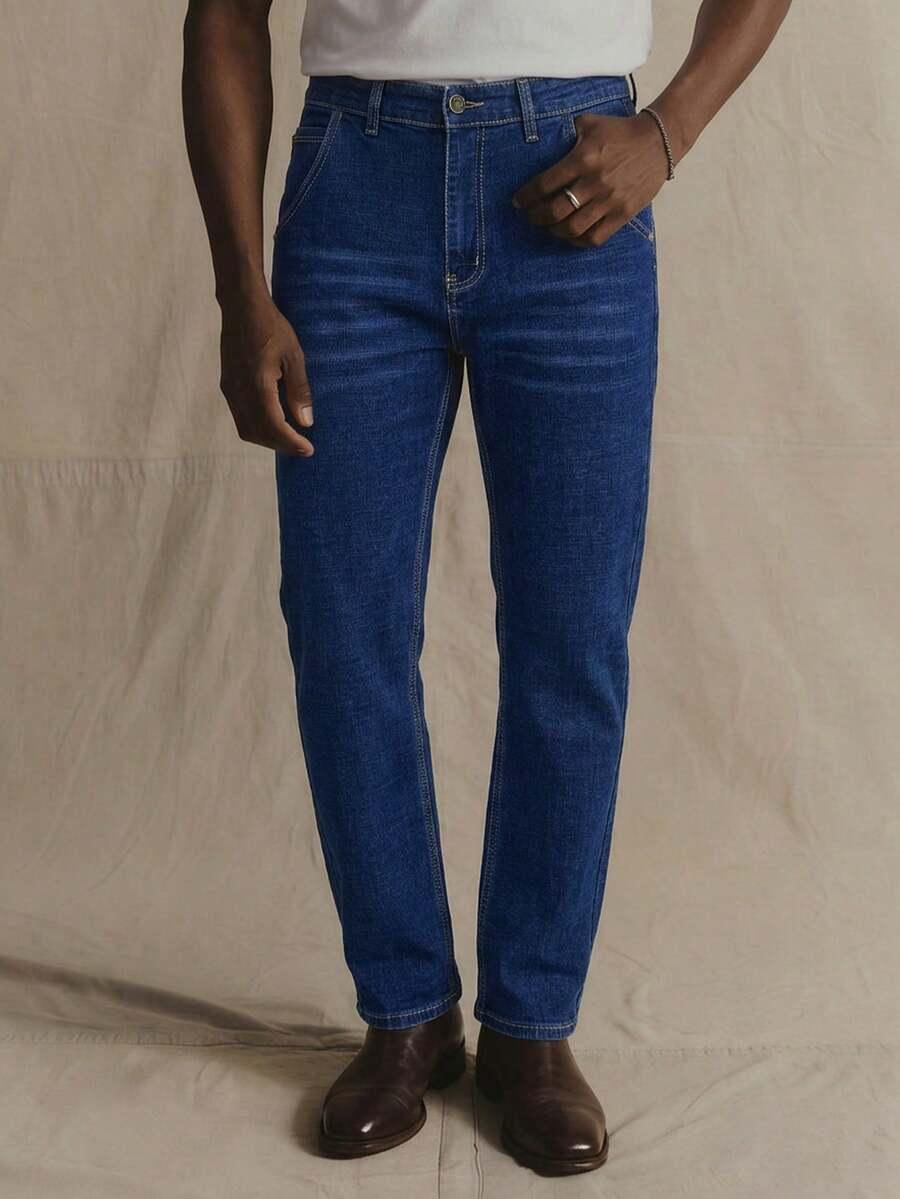 niebieskie spodnie jeansowe