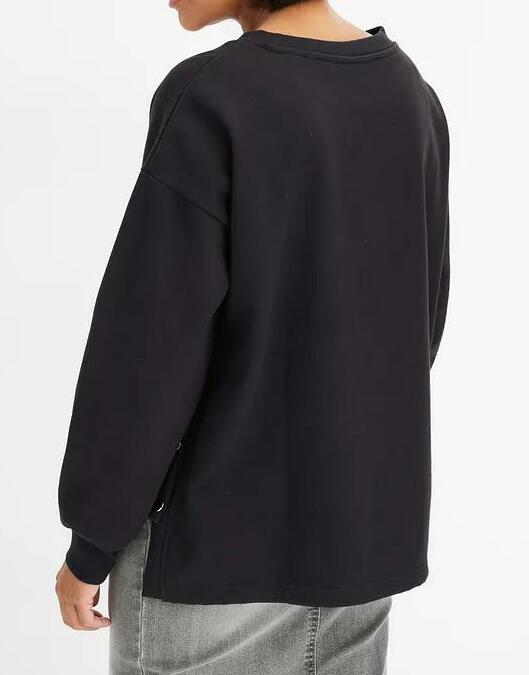 BLUZA CZARNA Z GUZIKAMI