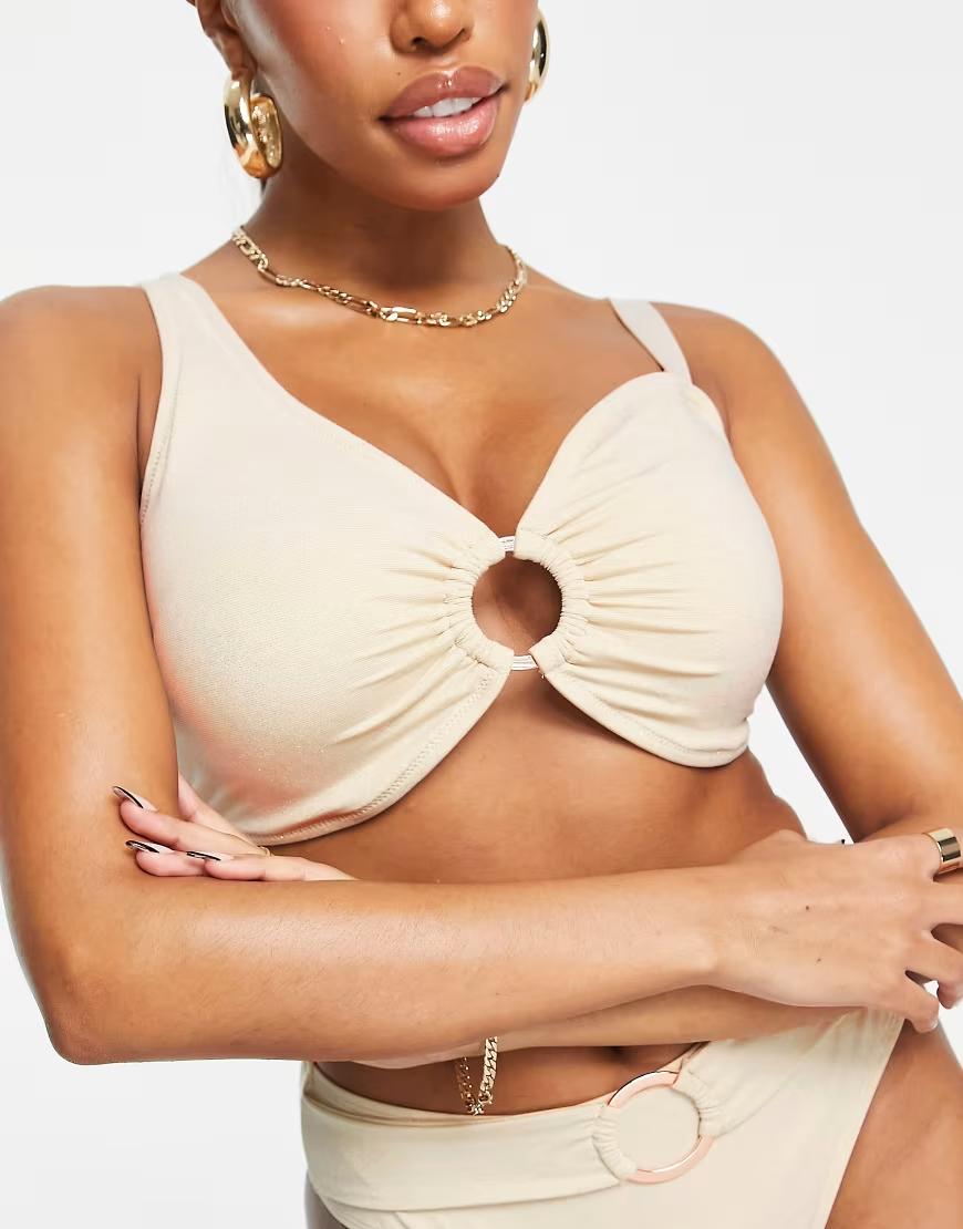 GÓRA OD BIKINI