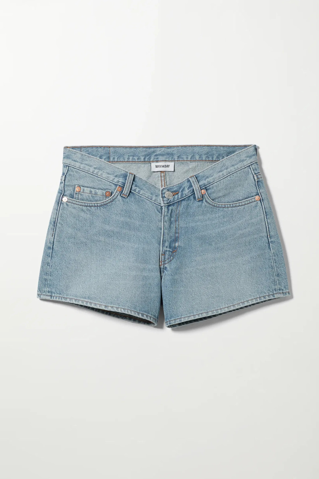 KRÓTKIE SPODENKI JEANS ASYMETRIA