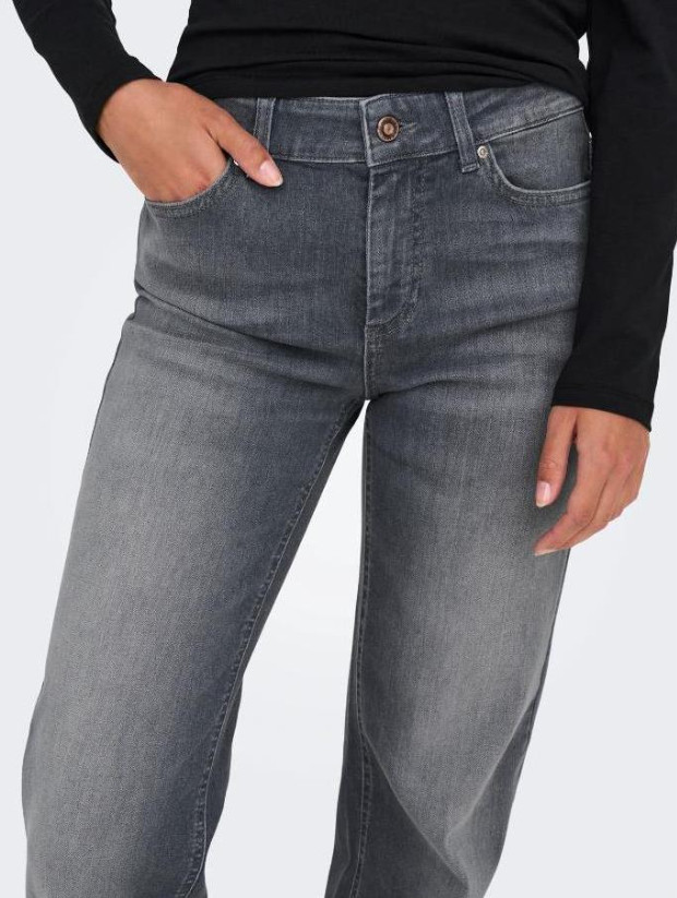 szare spodnie jeans prosta nogawka