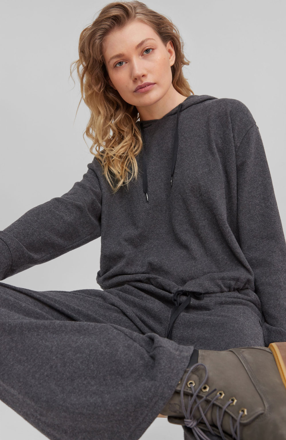 BLUZA DRESOWA Z KAPTUREM