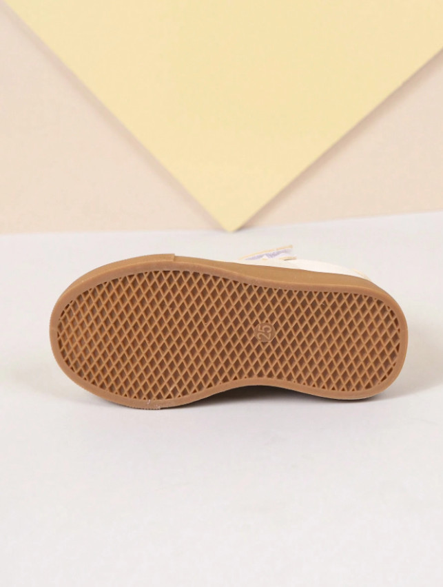 BUTY SPORTOWE KONTRAST