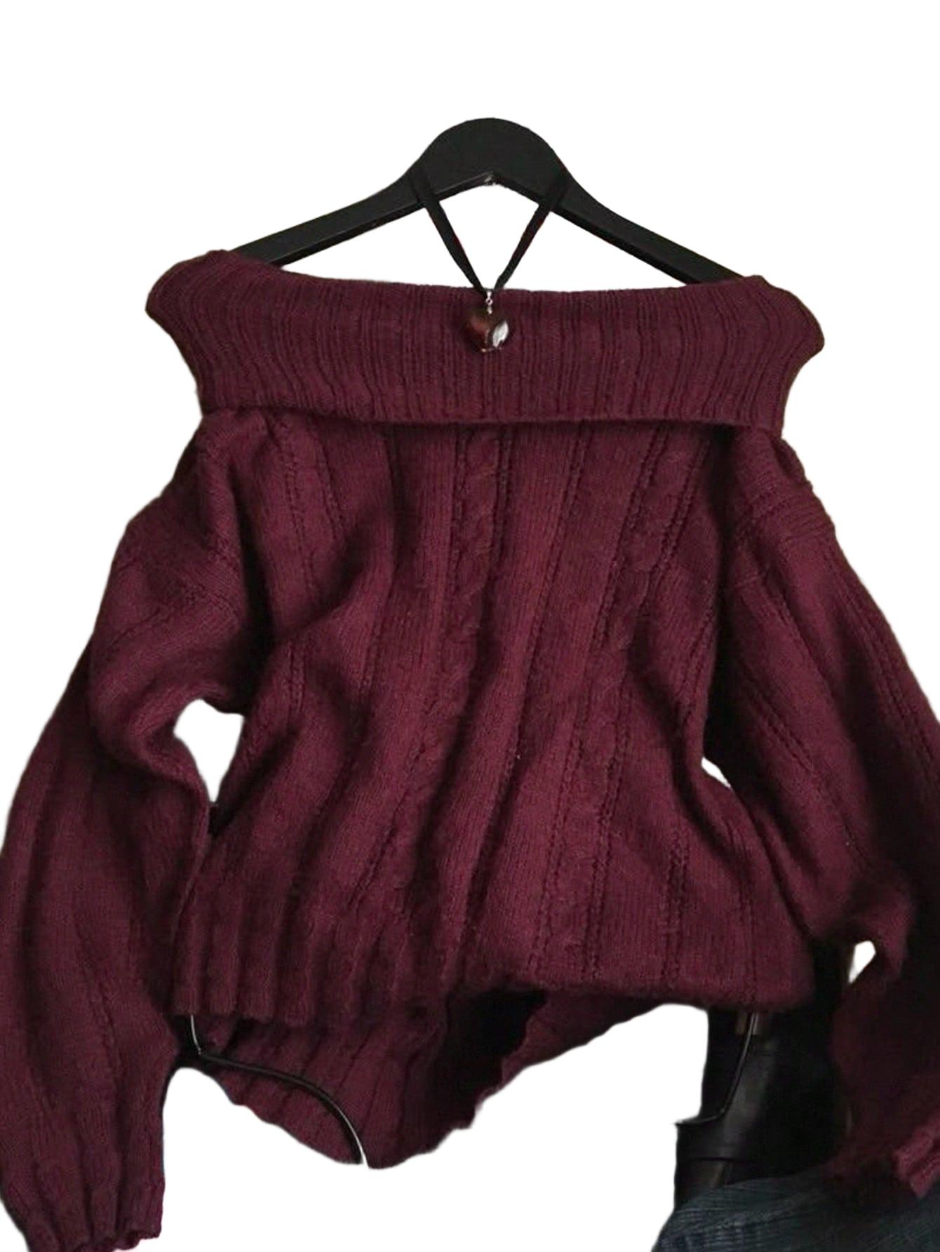 SWETER DAMSKI WISKOZOWY Z ODKRYTYMI RAMIONAMI
