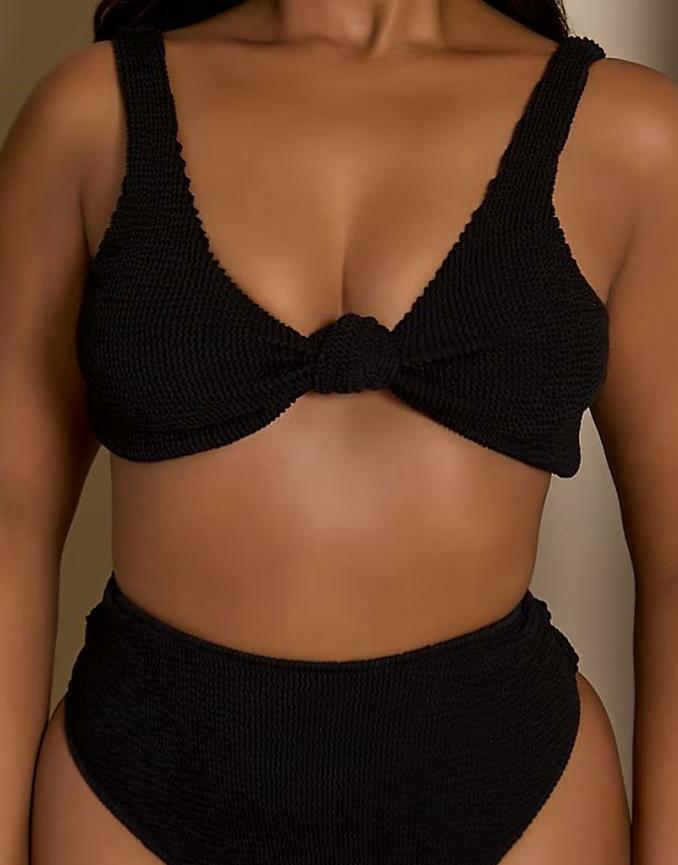 czarna góra od bikini tekstura