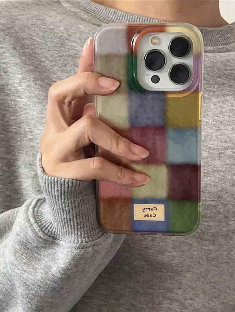 ETUI NA TELEFON IPHONE 16