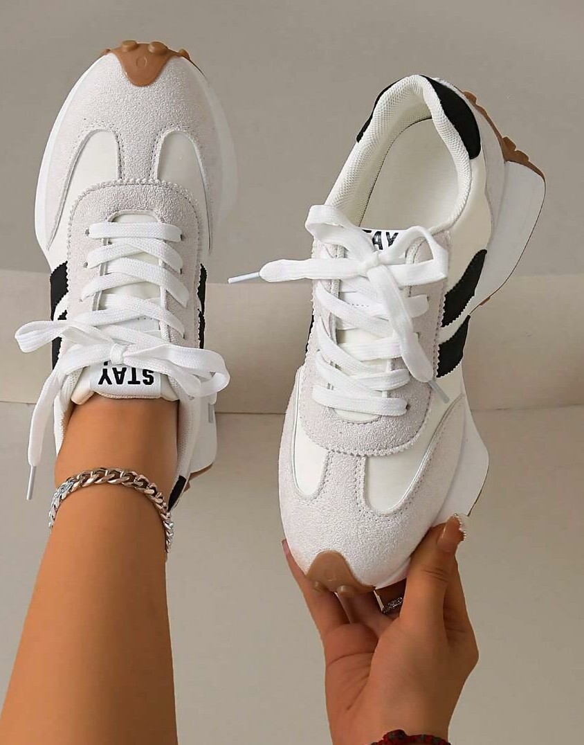 SZNUROWANE BUTY SPORTOWE KONTRAST