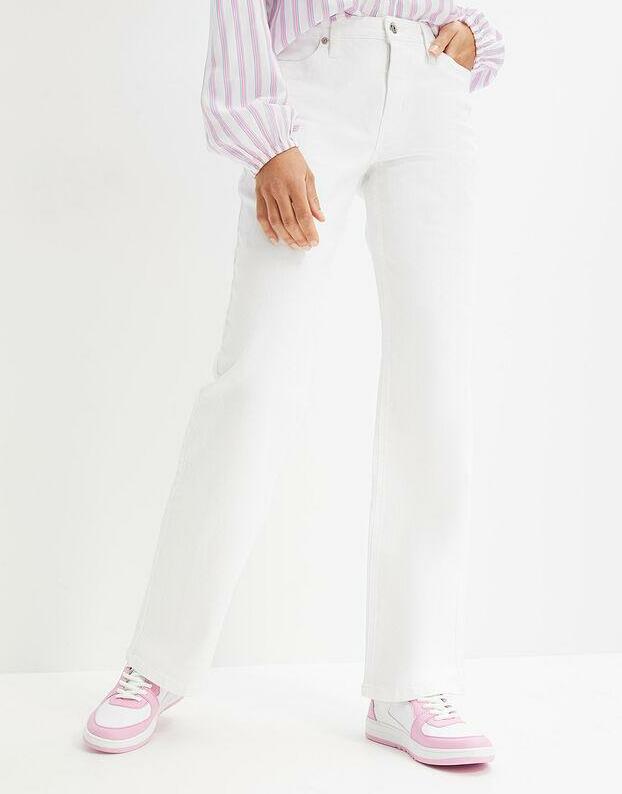 BIAŁE SPODNIE JEANS