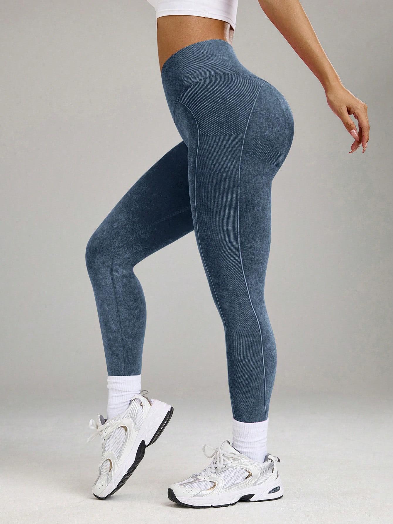 niebieskie sportowe legginsy