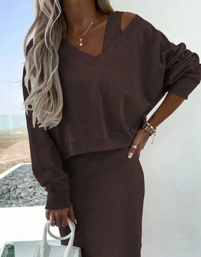 BRĄZOWA BLUZA V-NECK