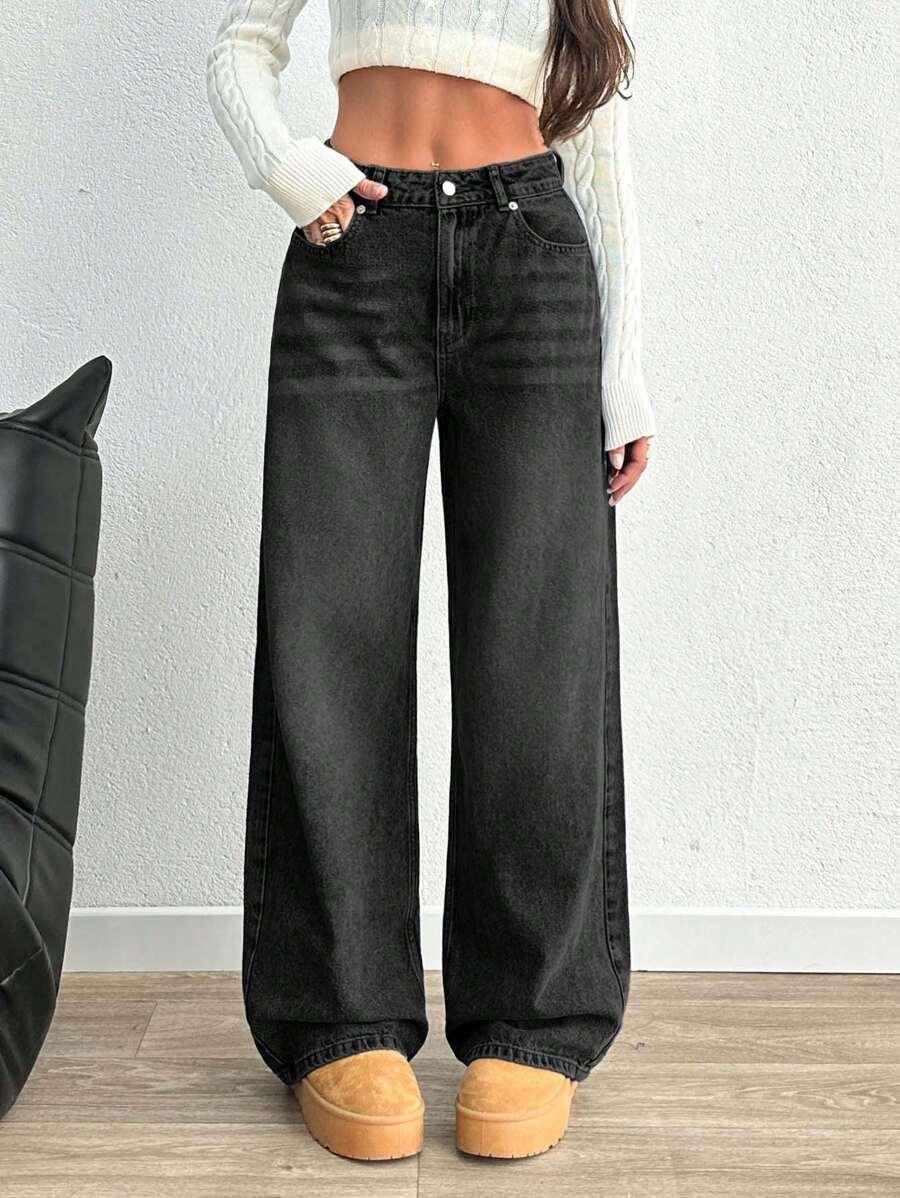 czarne spodnie jeans