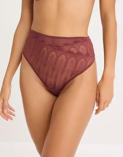 MAJTKI DAMSKIE STRINGI REGULAR