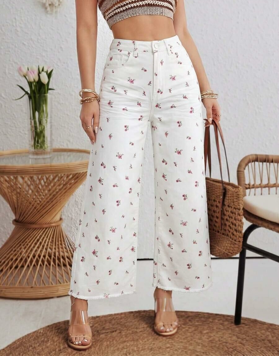białe spodnie jeans kwiaty