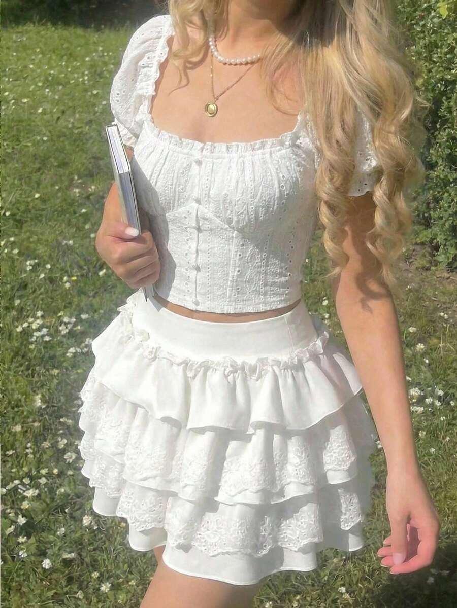 biały top guziki