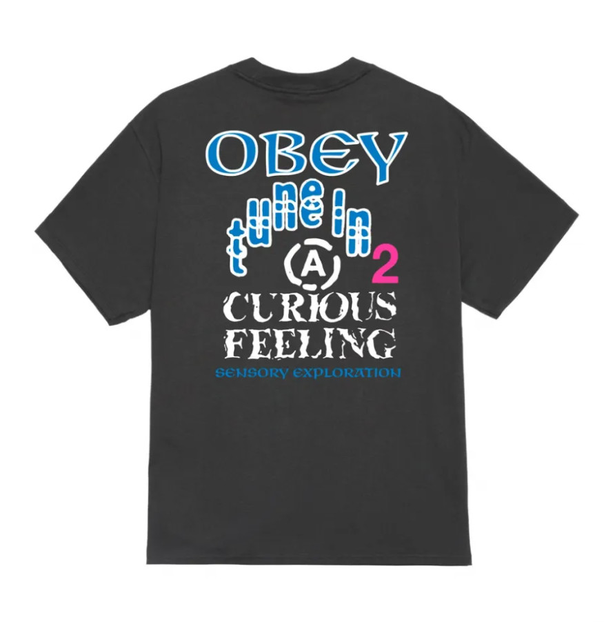 czarny t-shirt nadruk