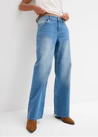 niebieskie spodnie jeans 
