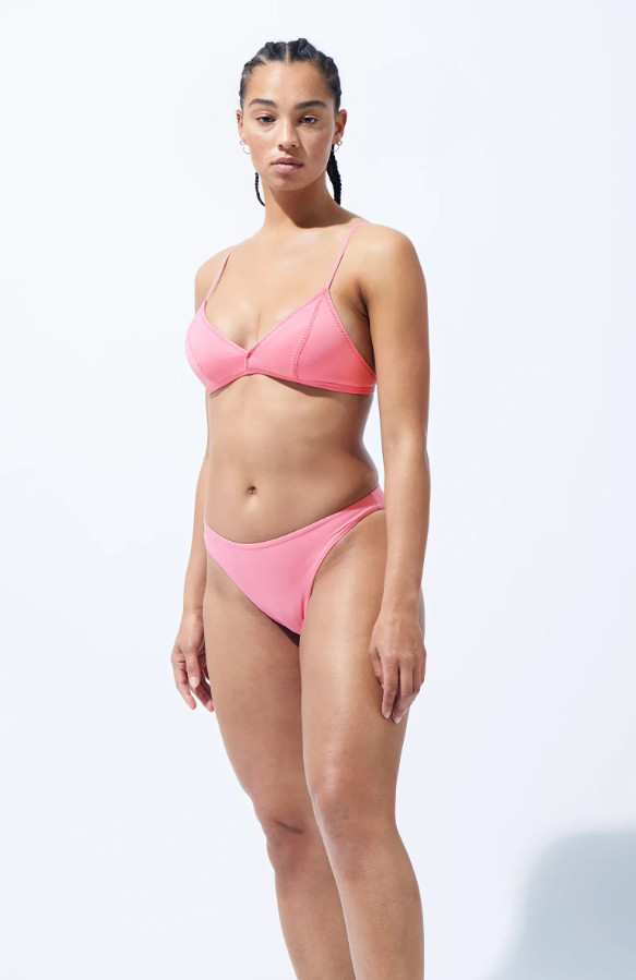 RÓŻOWA GÓRA OD BIKINI