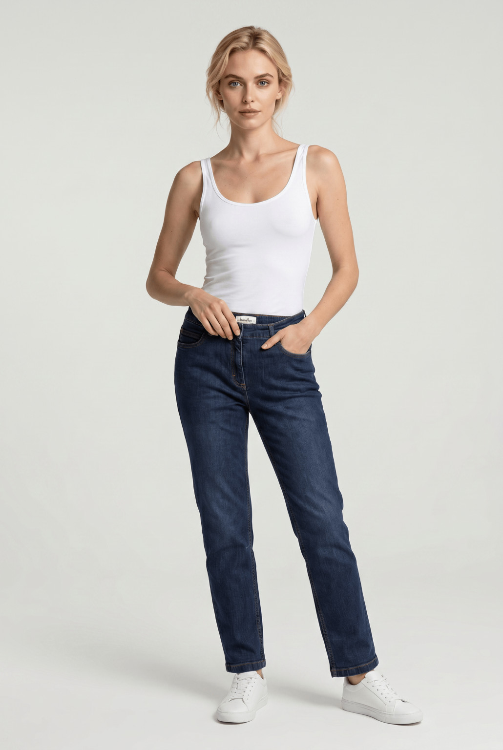 PROSTE SPODNIE JEANS