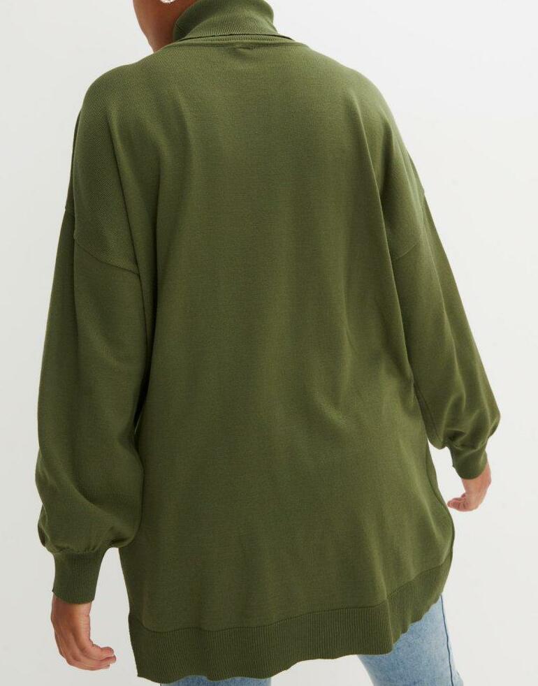 SWETER Z GOLFEM