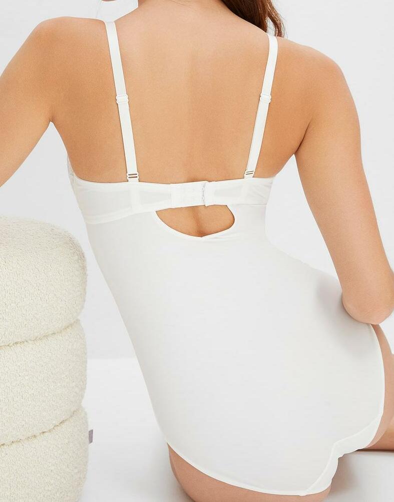 BODY DAMSKIE MODELUJĄCE SYLWETKĘ