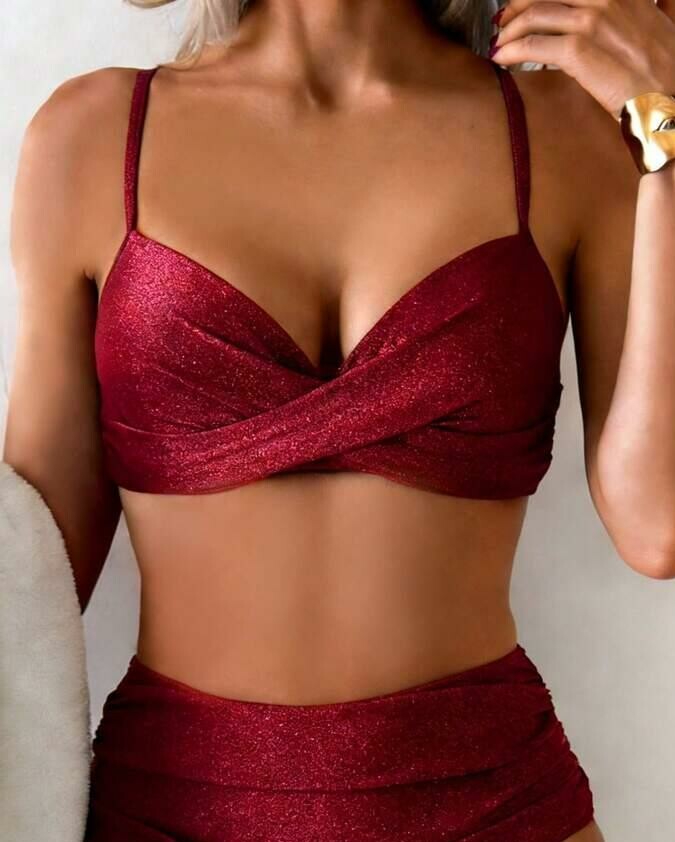 GÓRA OD BIKINI