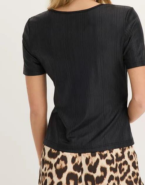 T-SHIRT Z POŁYSKUJĄCEGO MATERIAŁU