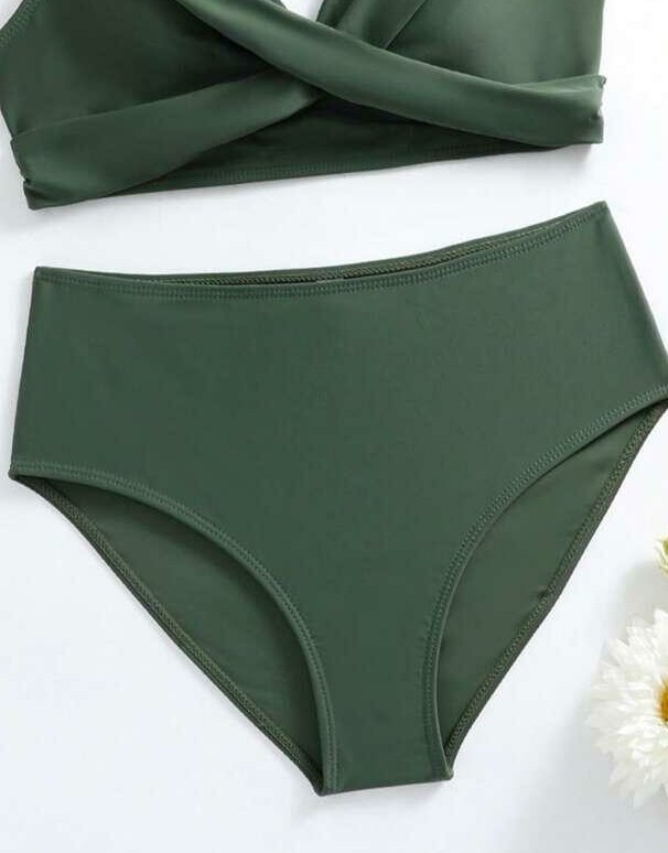 DÓŁ OD BIKINI