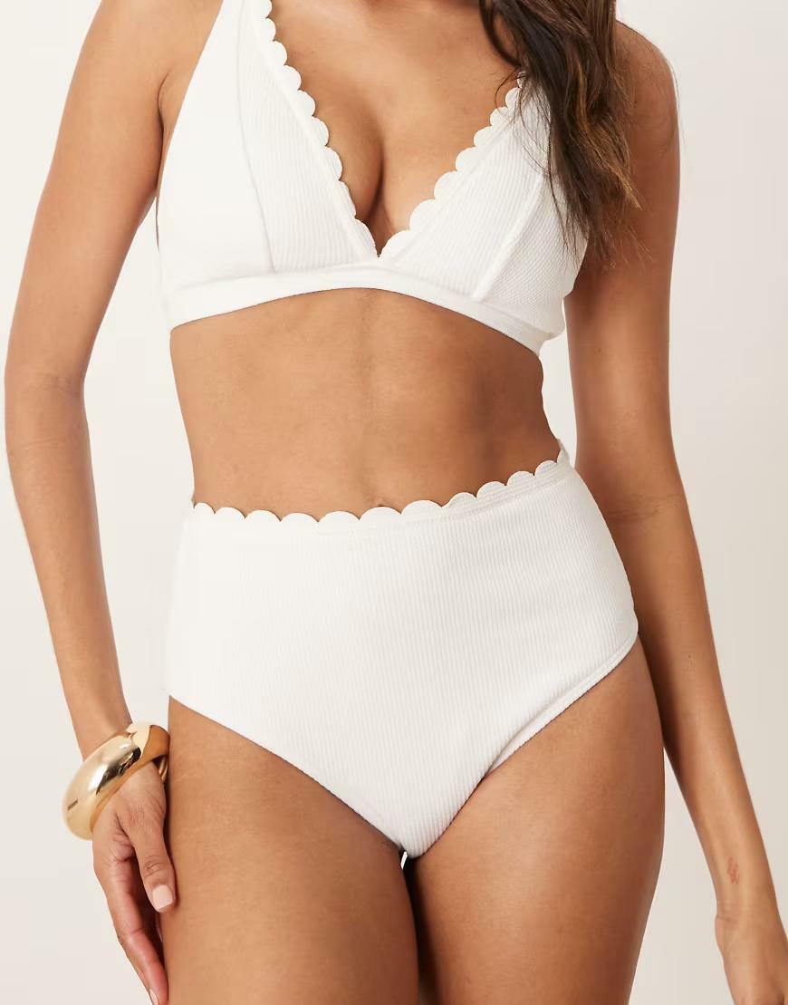 BIAŁY DÓŁ OD BIKINI WYSOKI STAN