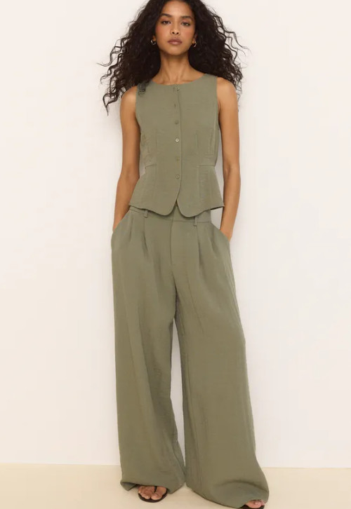 zielone spodnie wide leg plisy kieszenie