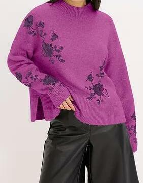 SWETER Z HAFTOWANYMI CEKINAMI
