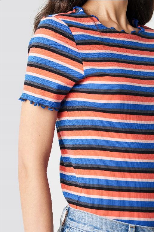 PRĄŻKOWANY T-SHIRT PASKI KONTRAST