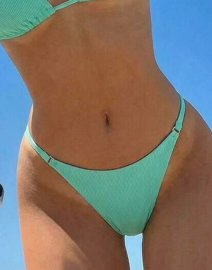 dół od bikini