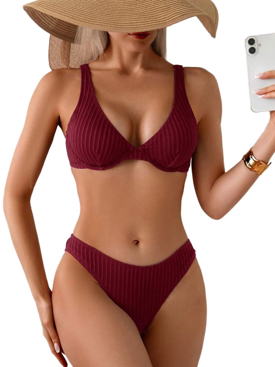 DWUCZĘŚCIOWE BIKINI PRĄŻKOWANE