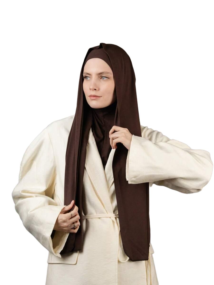 brązowa chusta hidżab 
