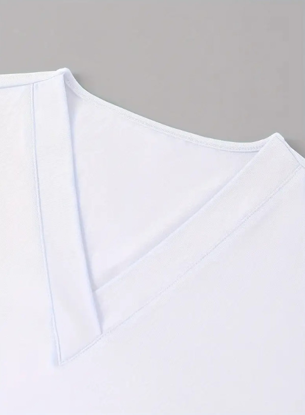 biała bluzka v-neck uniform kieszonki nadruk
