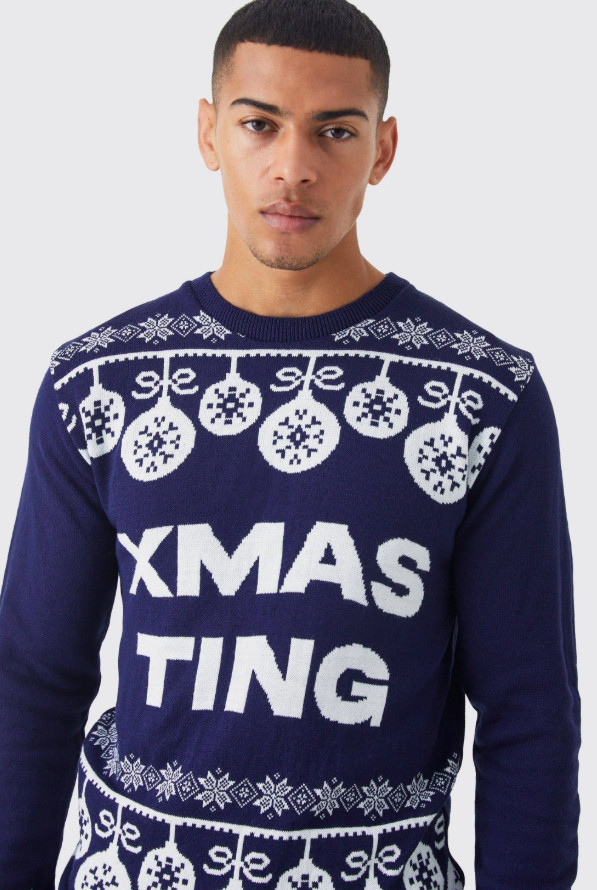 granatowy sweter wzór