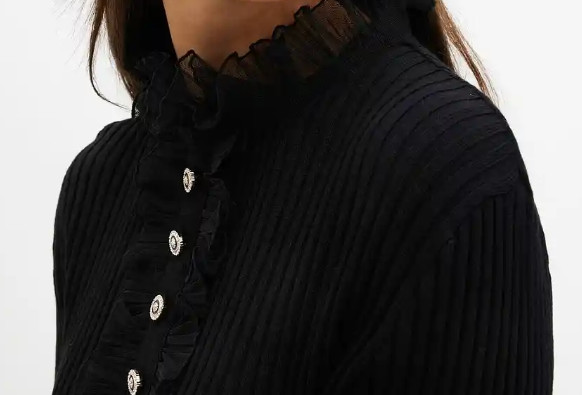 SWETER Z OZDOBNYMI RĘKAWAMI